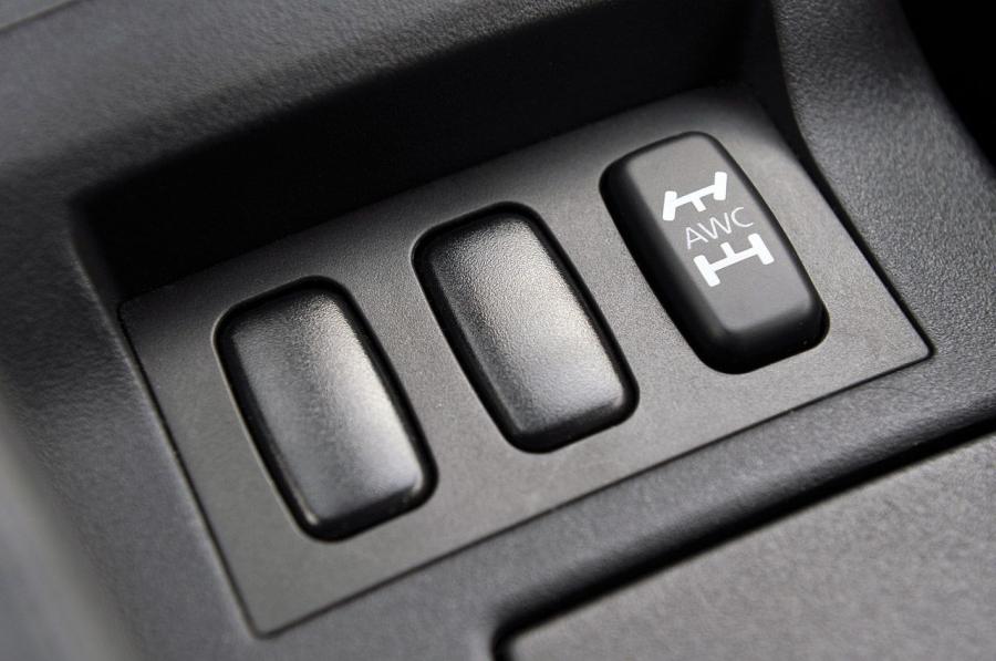  Mitsubishi Lancer Evolution X GSR 2013 года  (фото 8 из 43)